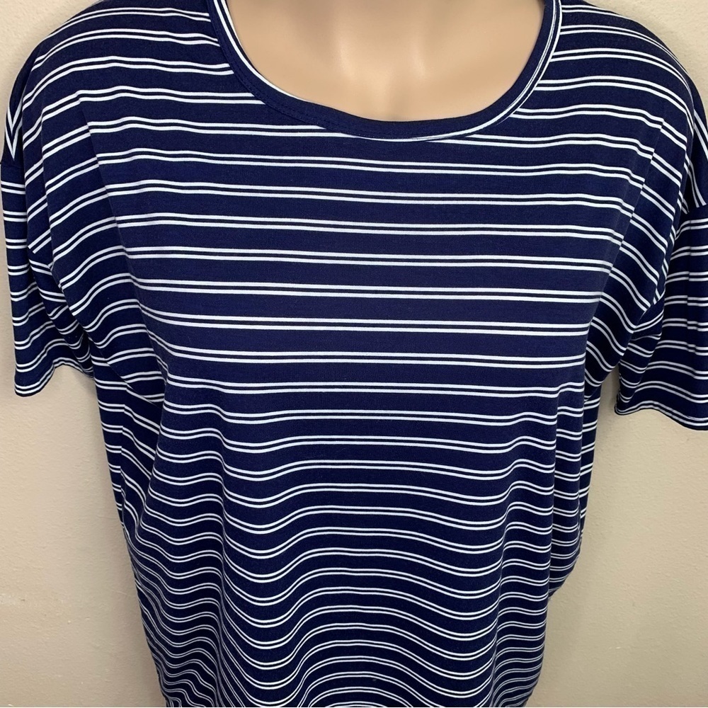 Large LuLaRoe Blue White Striped Tee Oversized Stretch Scoop Neck T Shirt - Picture 2 of 7